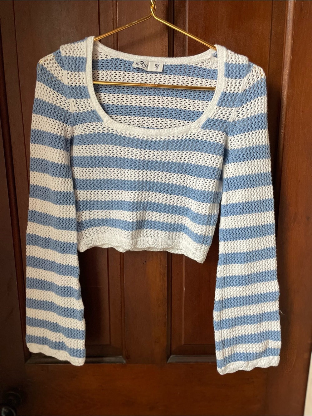 Hollister women's extra small long sleeve white / blue sweater